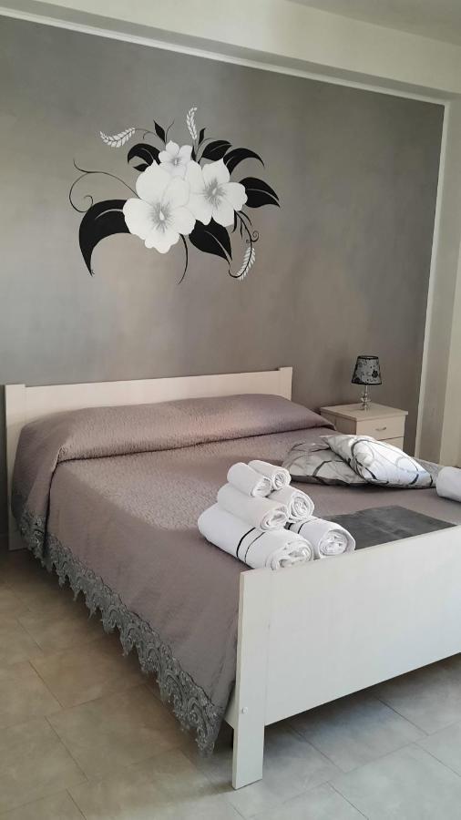 Casa Vacanze Il Glicine 1 Apartman Pachino Kültér fotó
