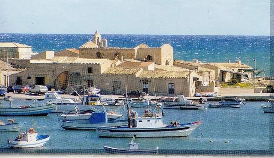 Casa Vacanze Il Glicine 1 Apartman Pachino Kültér fotó