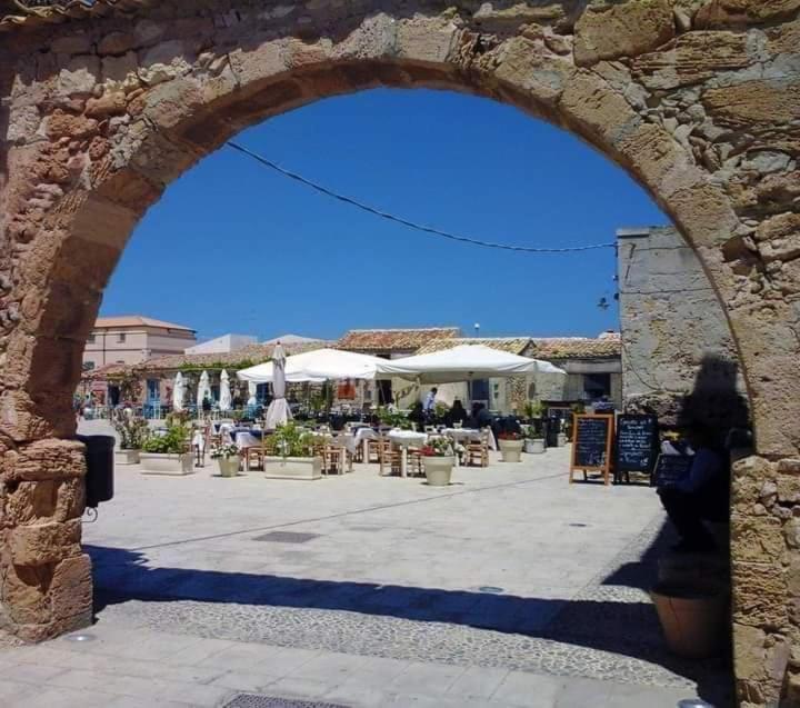 Casa Vacanze Il Glicine 1 Apartman Pachino Kültér fotó