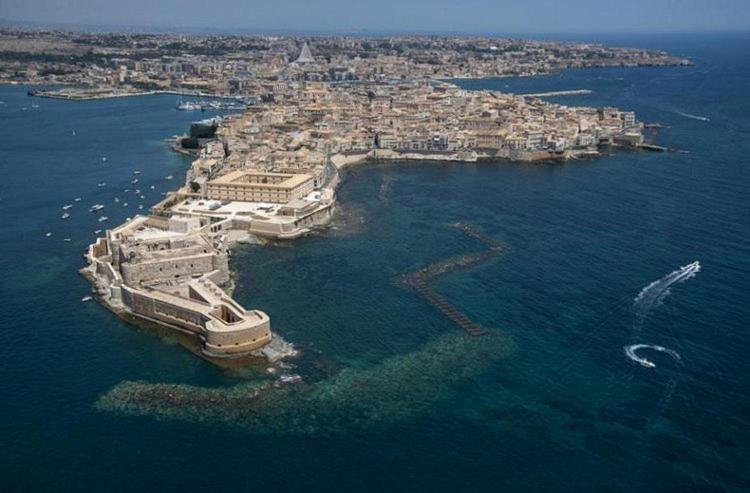 Casa Vacanze Il Glicine 1 Apartman Pachino Kültér fotó